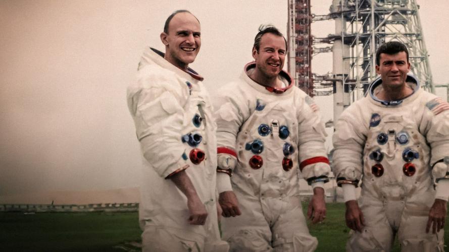 Tập Full Apollo 13: Sống sót
