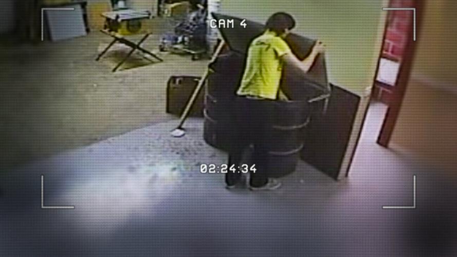 Tập 1 Đừng đùa với mèo: Săn lùng kẻ sát nhân trên mạng