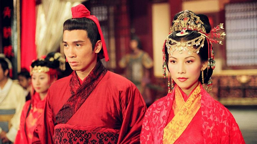 Tập 1 Huyền Thoại Bắt Đầu