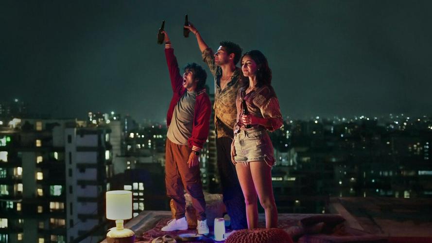 Tập Full Lạc trong thế giới ảo