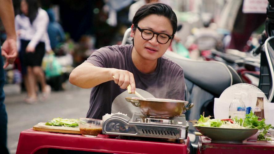 Tập 1 Luke Nguyễn trên chuyến tàu Bắc Nam