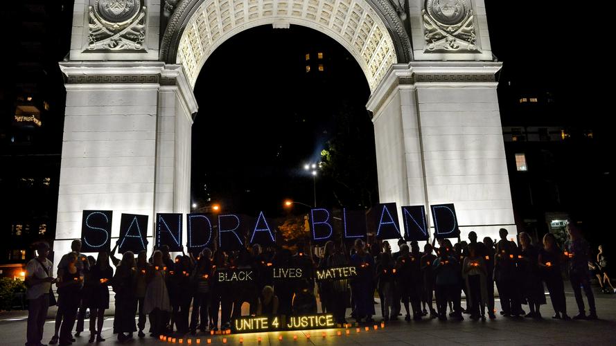 Tập Full Mãi Nhắc Tên Cô: Cuộc Đời Và Cái Chết Của Sandra Bland