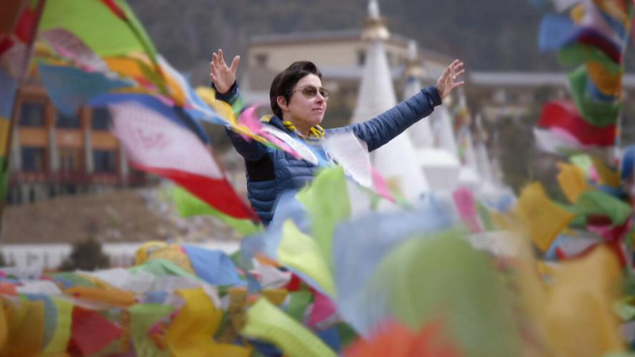 Tập 1 Ngược dòng Mê Kông cùng Sue Perkins