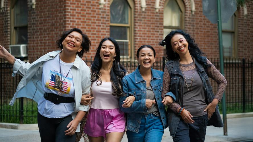 Tập 1 Những nữ hoàng quận Queens: Loạt phim