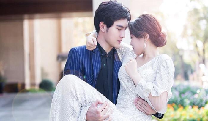 Tập 1 Nữ Phụ Xuyên Sách Đã Yêu Rồi