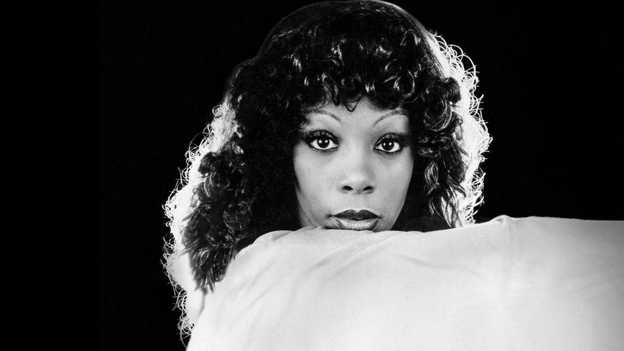 Tập Full Muốn Yêu Anh, Donna Summer